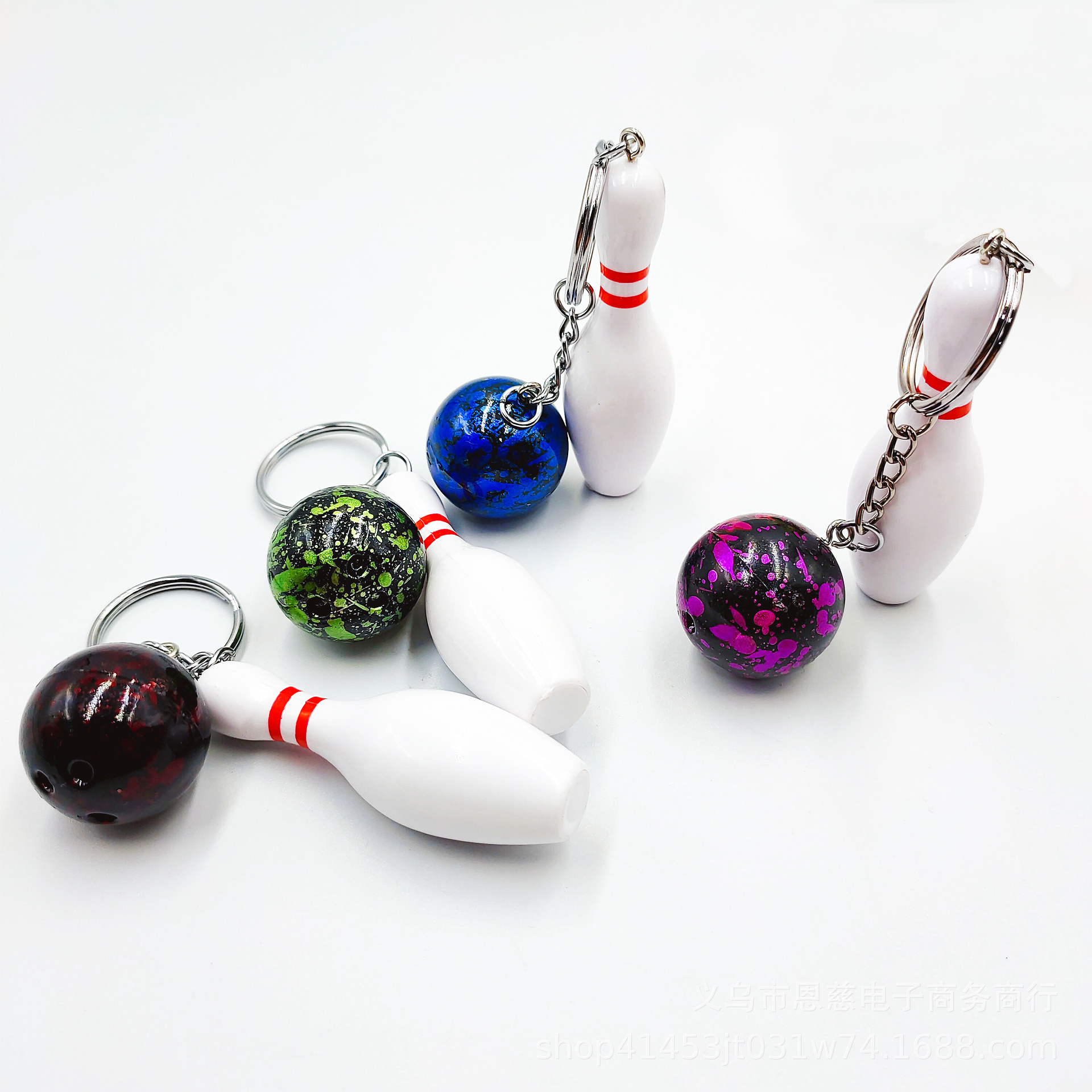 BOWLIING BALL AND PIN KEYCHAIN WITH HANG TAG