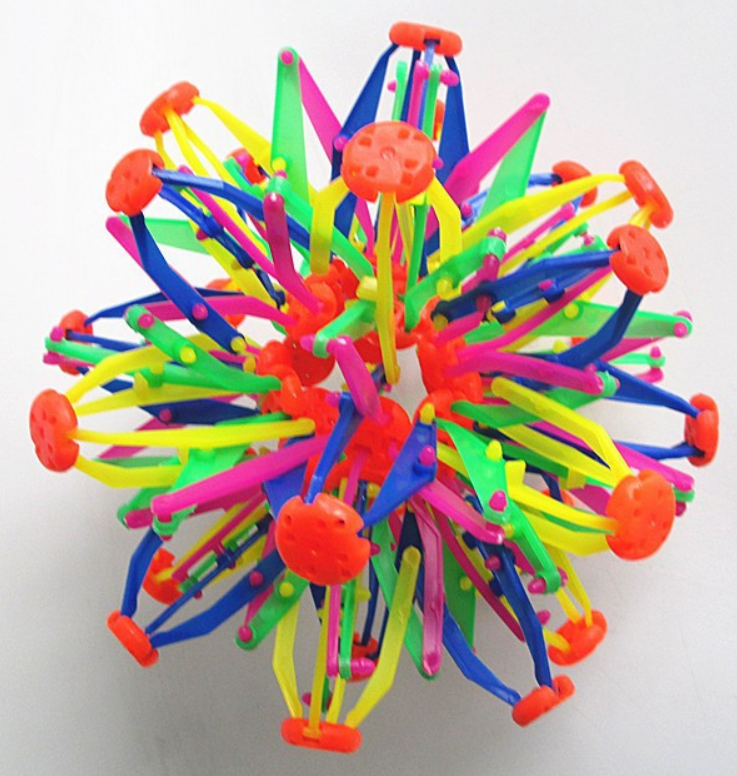 32CM EXPANDING MAGIC BALL