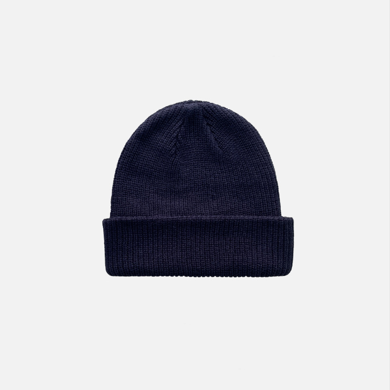 BOYS BLACK BEANIE HAT WITH HANGTAG